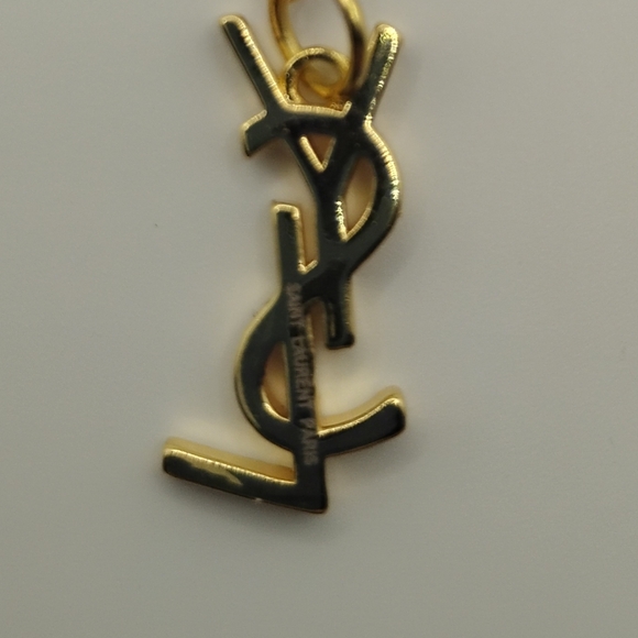 Yves Saint Laurent Gold Logo Necklace Authentic 2nd Pic Shows Stamp On The Back - Picture 4 of 4